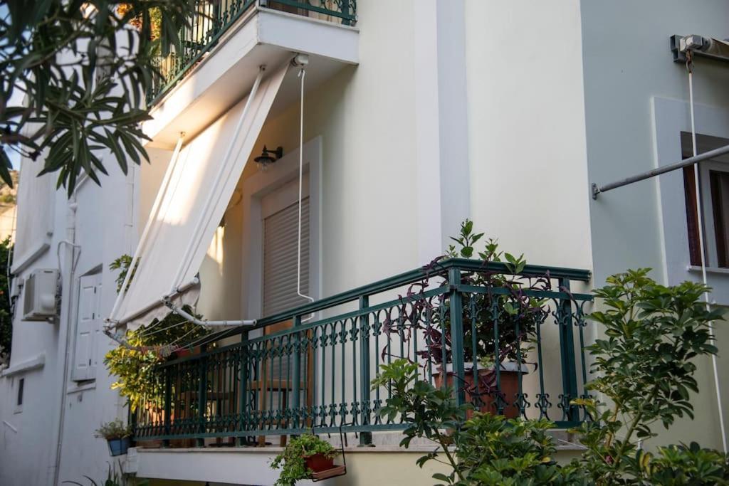 Μάνια Apartment Питагорио Екстериор снимка