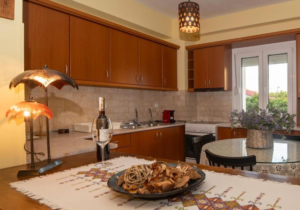 Μάνια Apartment Питагорио Екстериор снимка