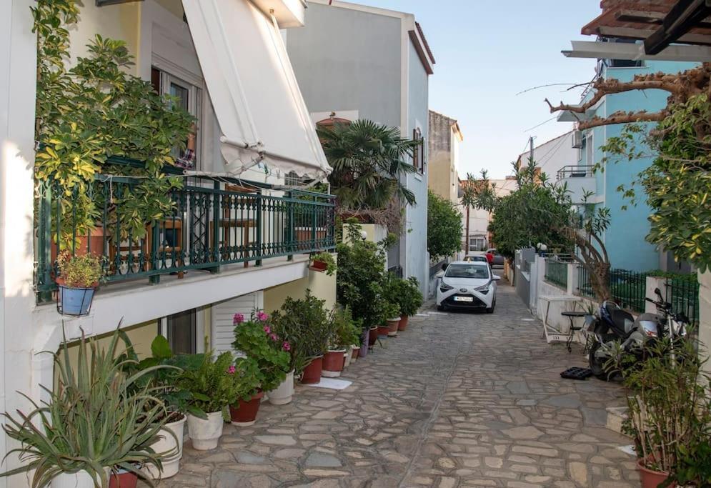 Μάνια Apartment Питагорио Екстериор снимка